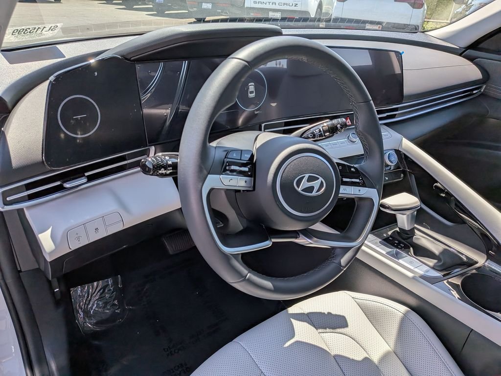 2026 Hyundai Elantra Limited - Photo 14