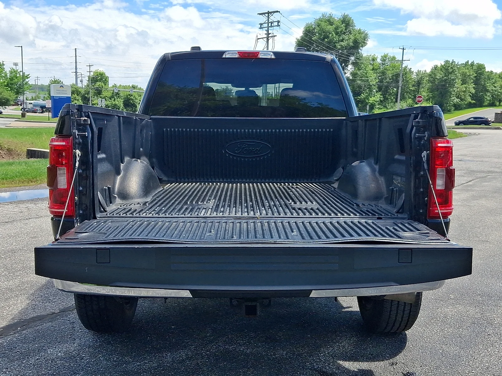 Used 2022  Ford XLT image 30