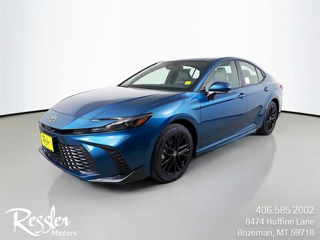 2026 Toyota Camry SE AWD Hybrid's photo