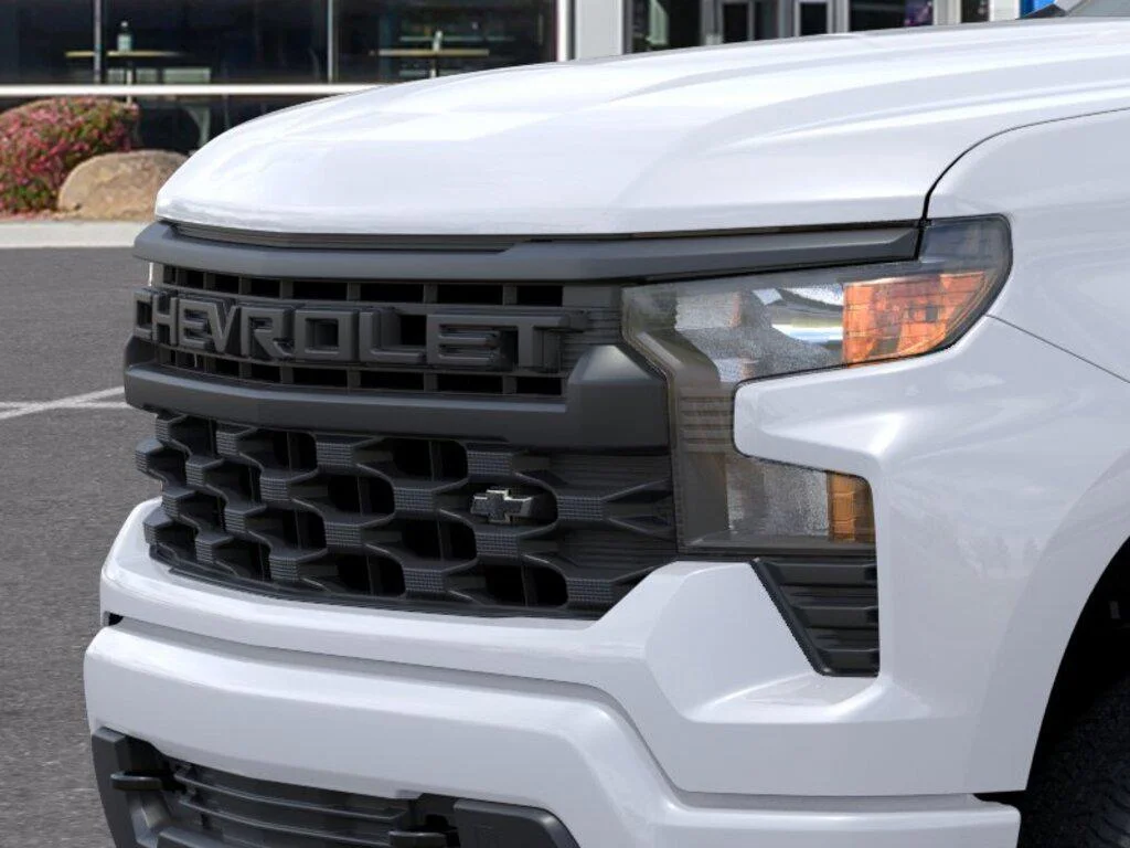 New 2026 Summit White Chevrolet Custom image 13