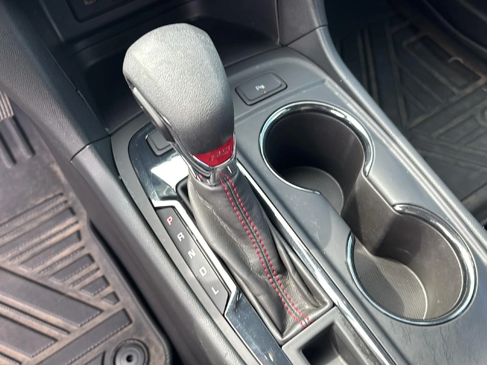 Used 2024 Sterling Gray Metallic Chevrolet RS image 26