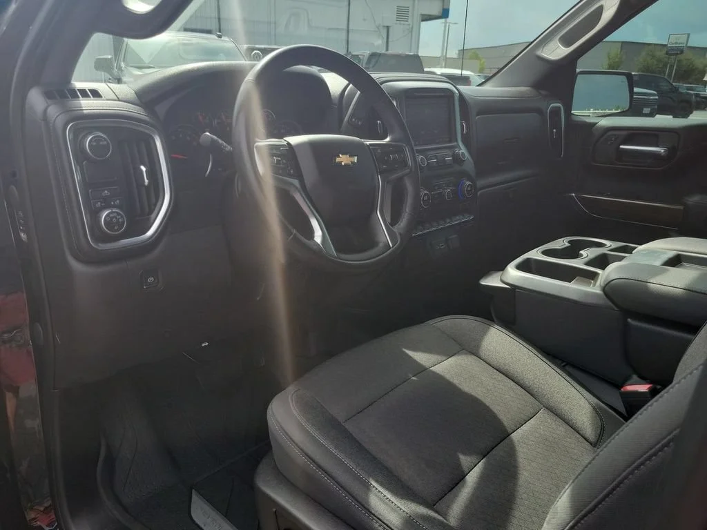 Certified Used 2020 BLACK Chevrolet LT image 10