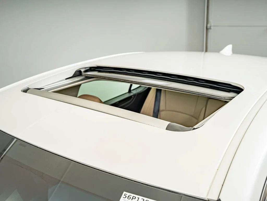 Used 2019 White Pearl Lexus 350 image 17