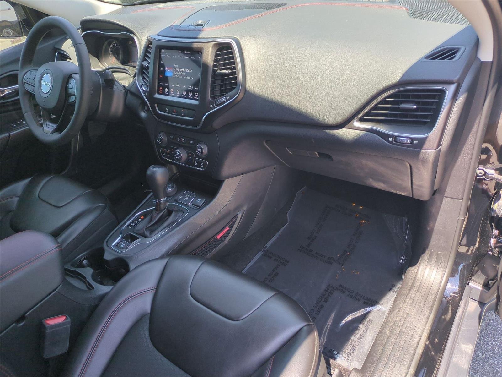 Used 2022 Diamond Black Crystal Pearlcoat Jeep Trailhawk image 37