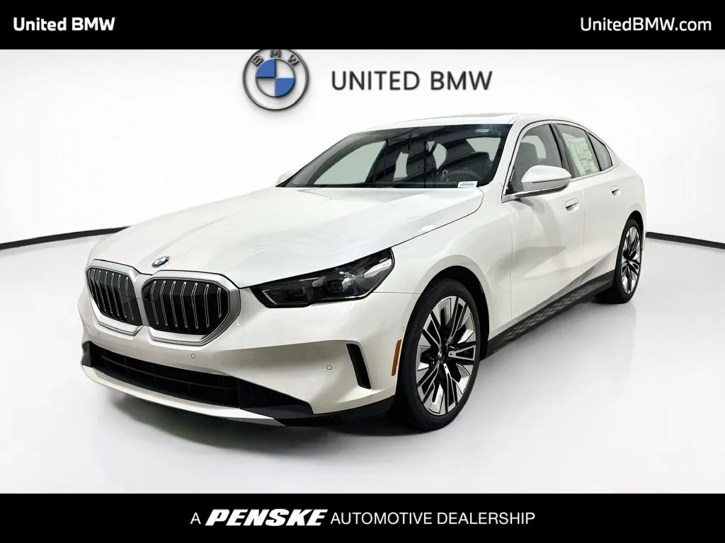 New 2027 Mineral White Metallic BMW 530i image 1