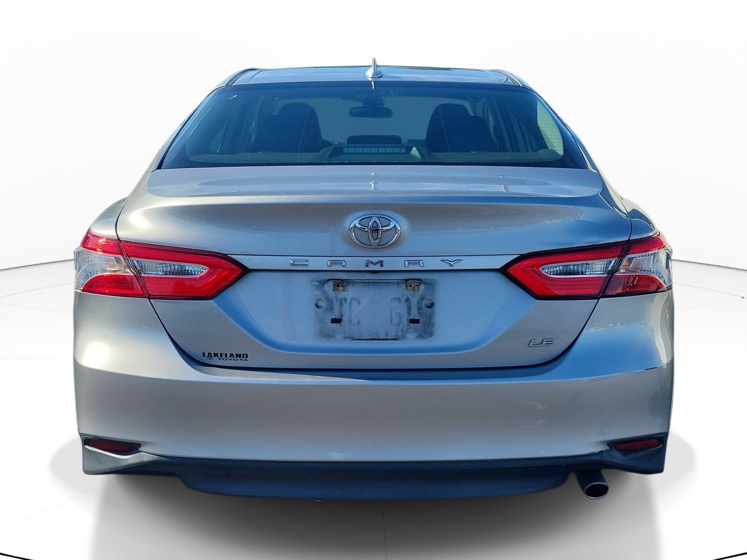 Used 2019  Toyota LE image 6