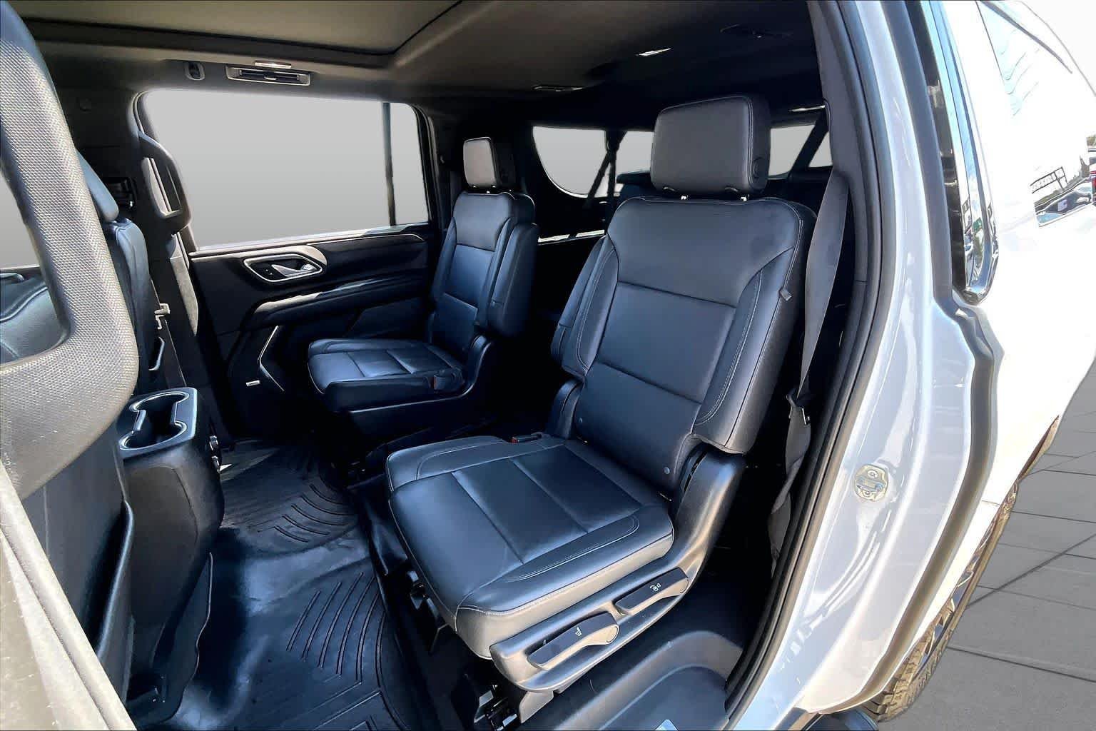 Used 2023 Summit White Chevrolet Z71 image 21