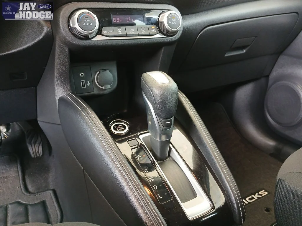 Used 2020 White Nissan SV image 20