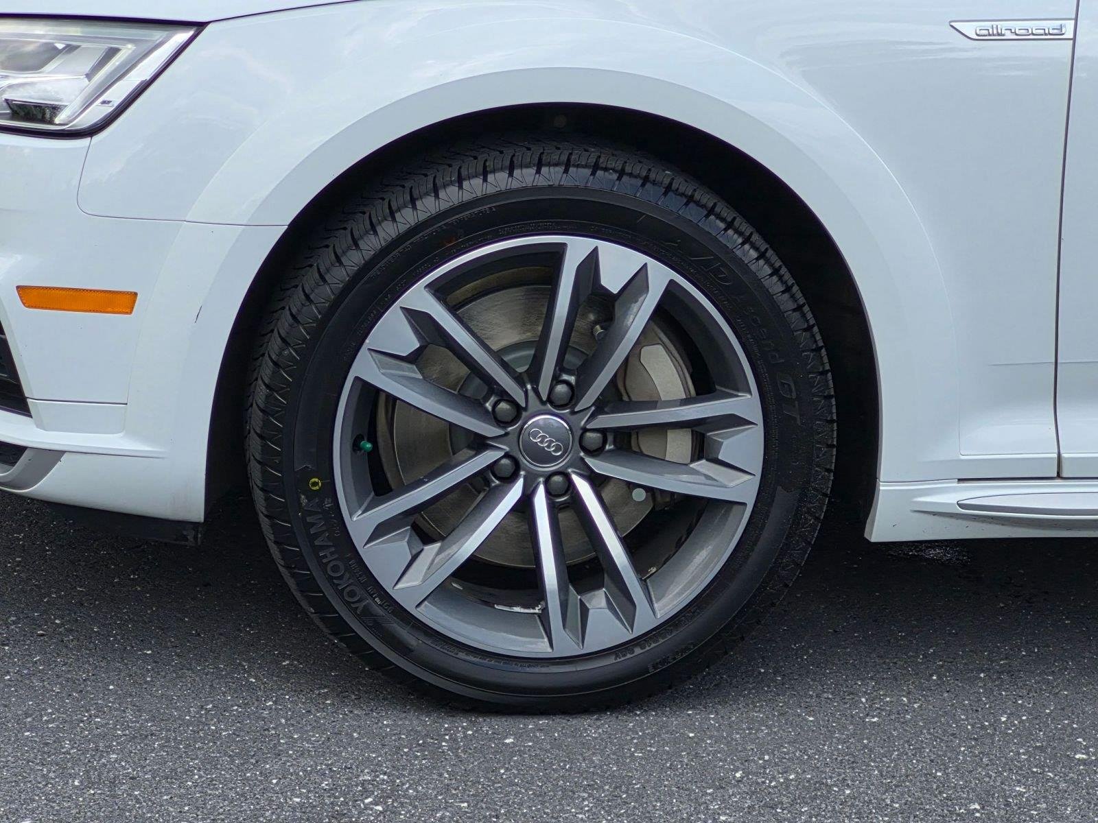 Used 2018 Glacier White Metallic Audi Premium Plus image 9