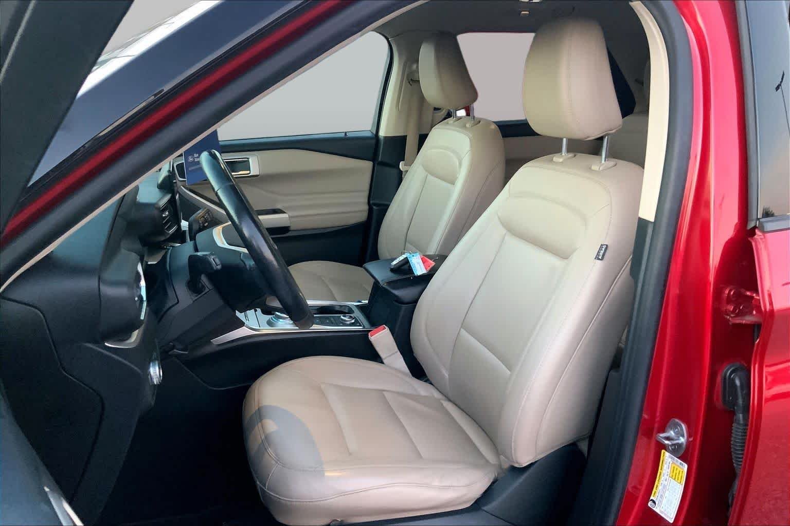 Used 2021 Rapid Red Metallic Tinted Clearcoat Ford XLT image 8