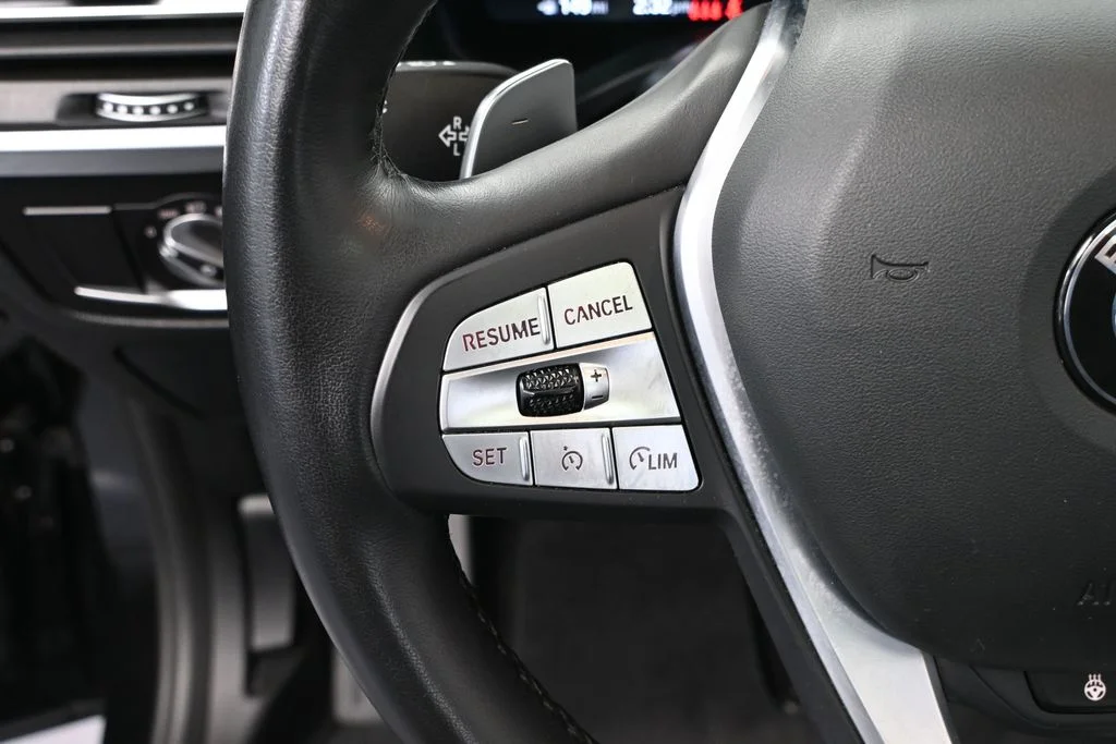 Used 2023 Black BMW xDrive30i image 29