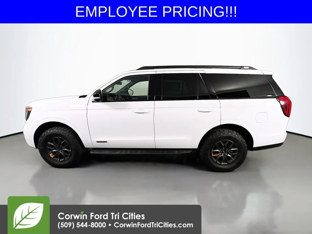 New 2026 Oxford White Ford Tremor image 6