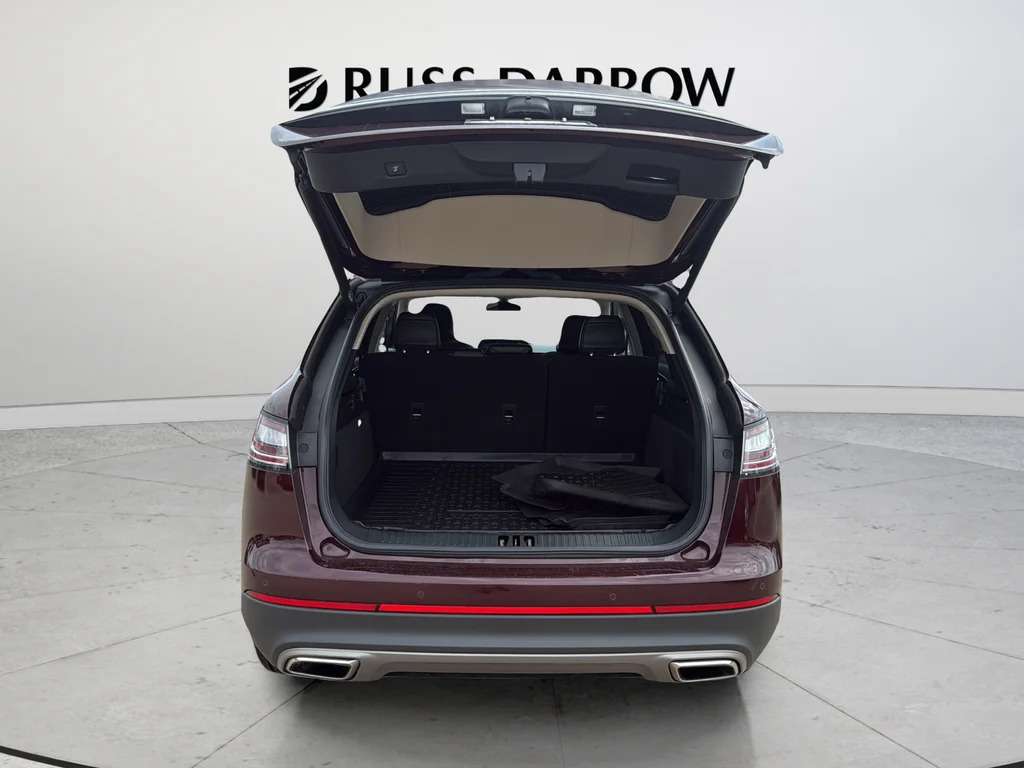 Used 2022 Red Lincoln Reserve image 30