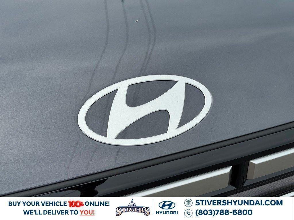 New 2027 Gray Hyundai SEL FWD image 7
