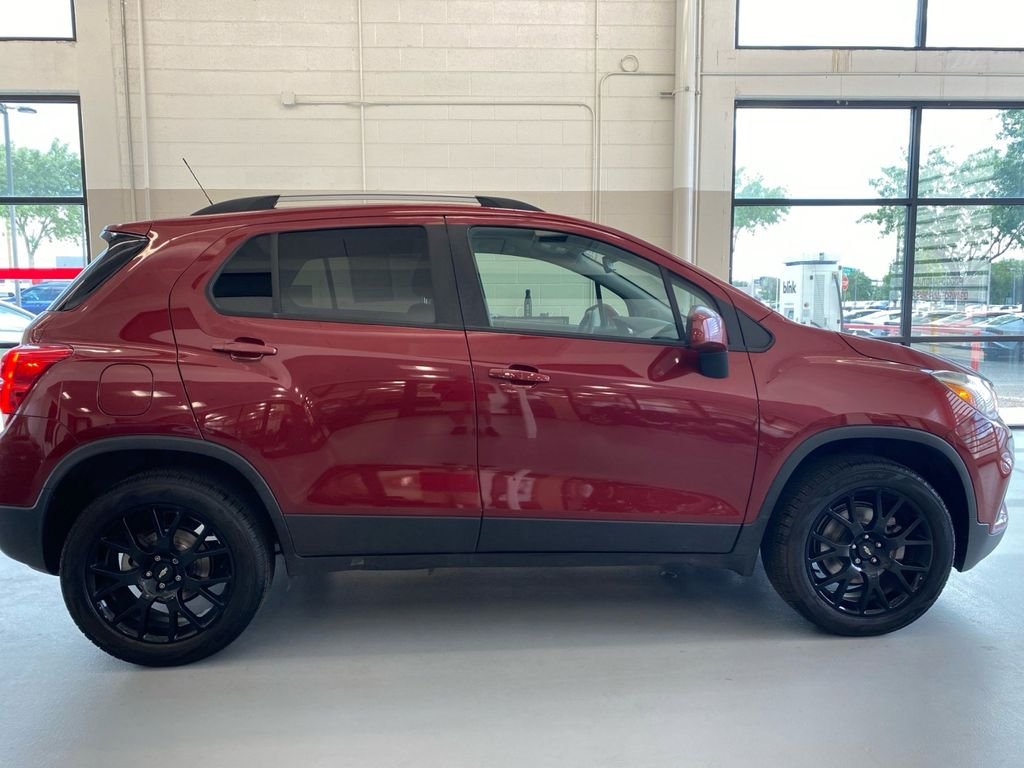 Used 2021 Red Chevrolet LT image 24