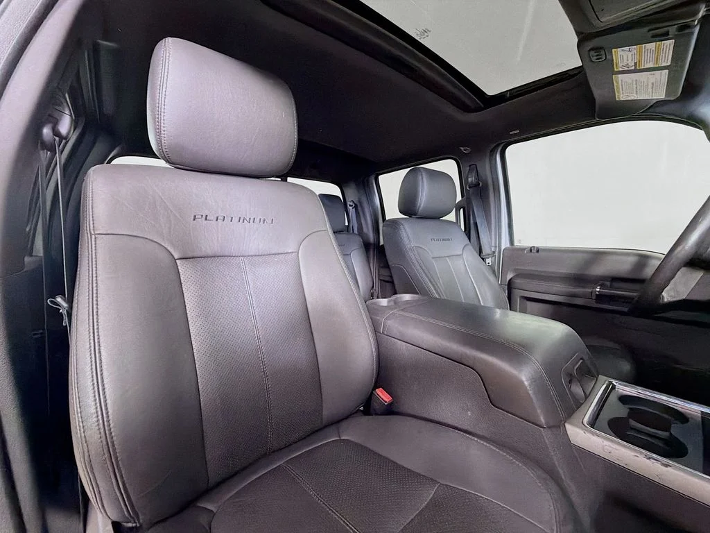 Used 2016 Silver Ford Platinum image 25