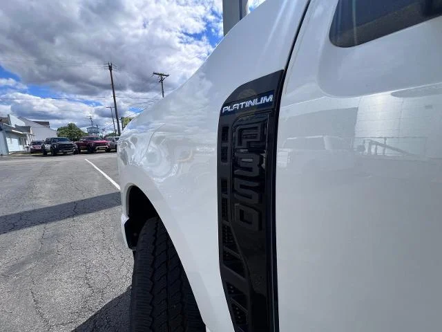 New 2026 Star White Metallic Tri-Coat Ford F-350® Platinum® image 91