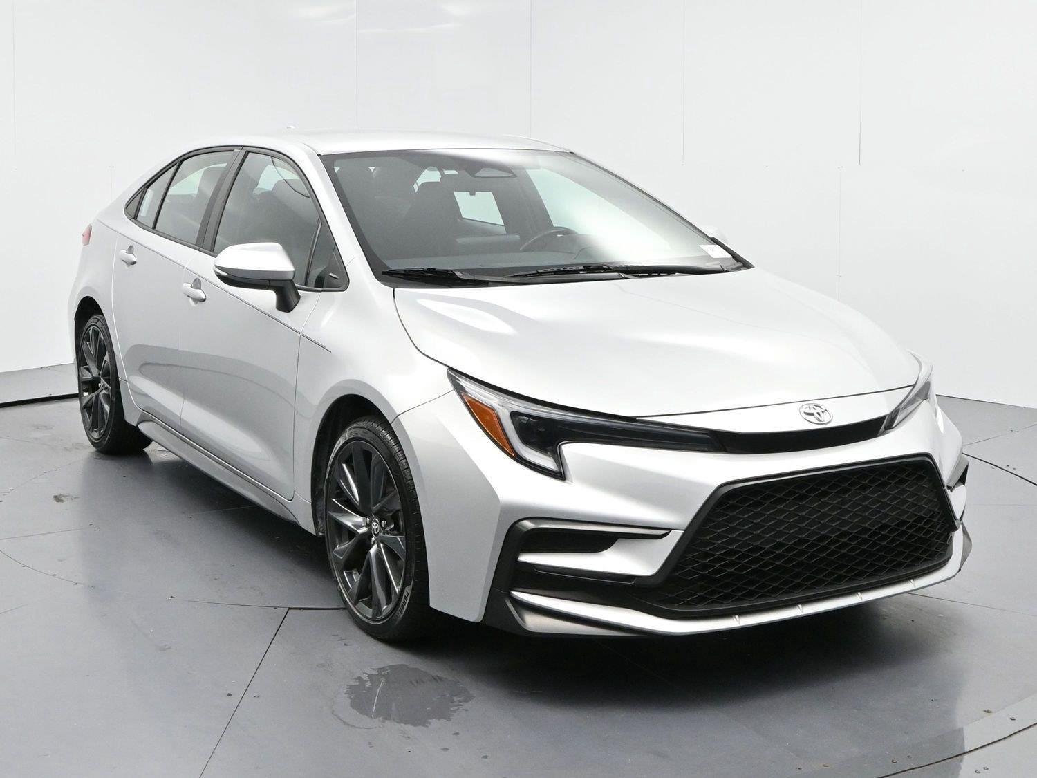 Used 2023 Silver Toyota SE image 2