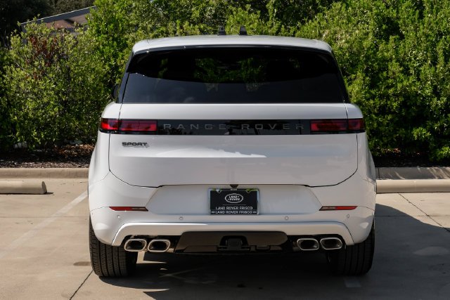 New 2027 Fuji White Land Rover Dynamic SE image 12