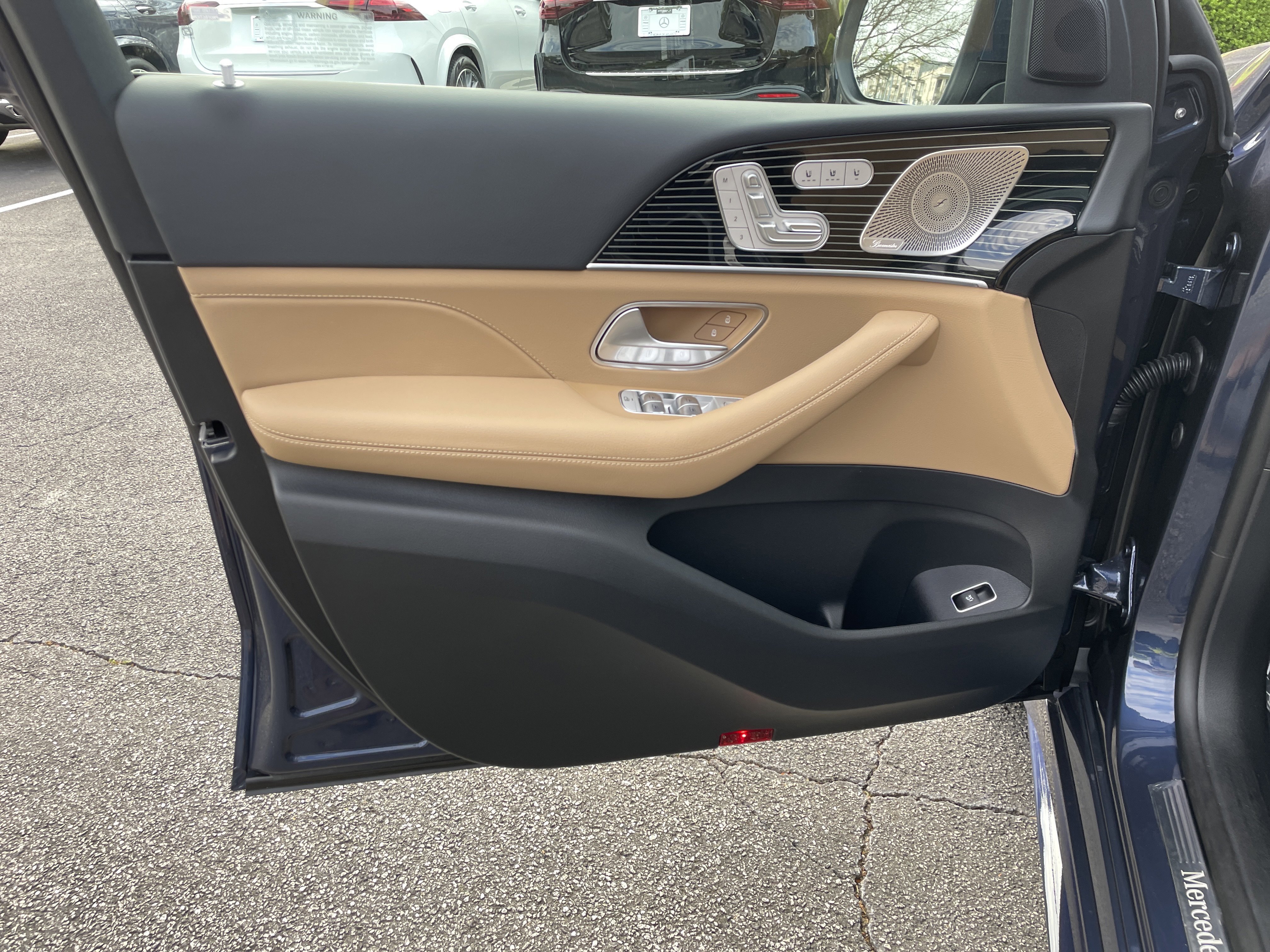 New 2026 Twilight Blue Metallic Mercedes-Benz GLE 450 4MATIC® SUV image 15