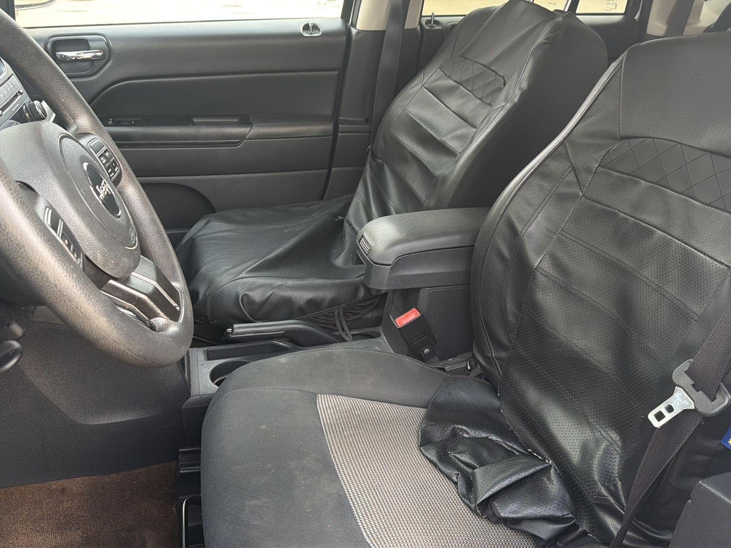 Used 2015 Bright White Clearcoat Jeep Sport image 13