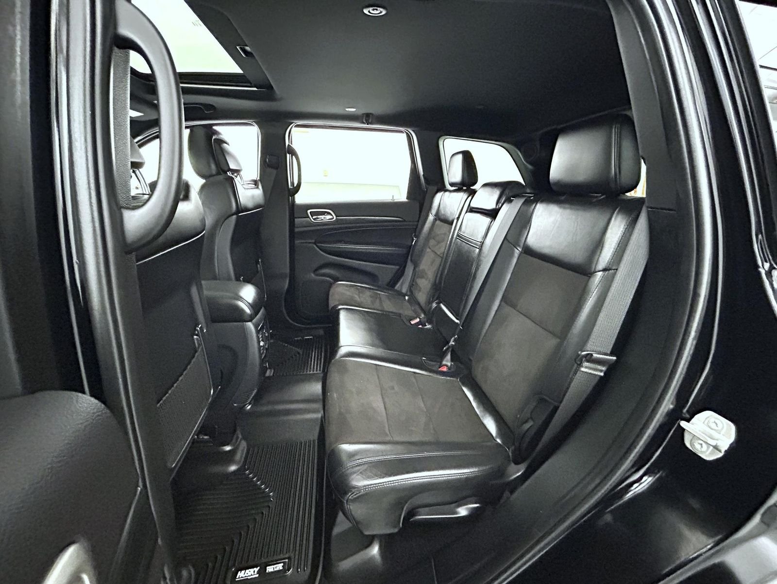 Used 2020 Black Jeep Altitude image 19