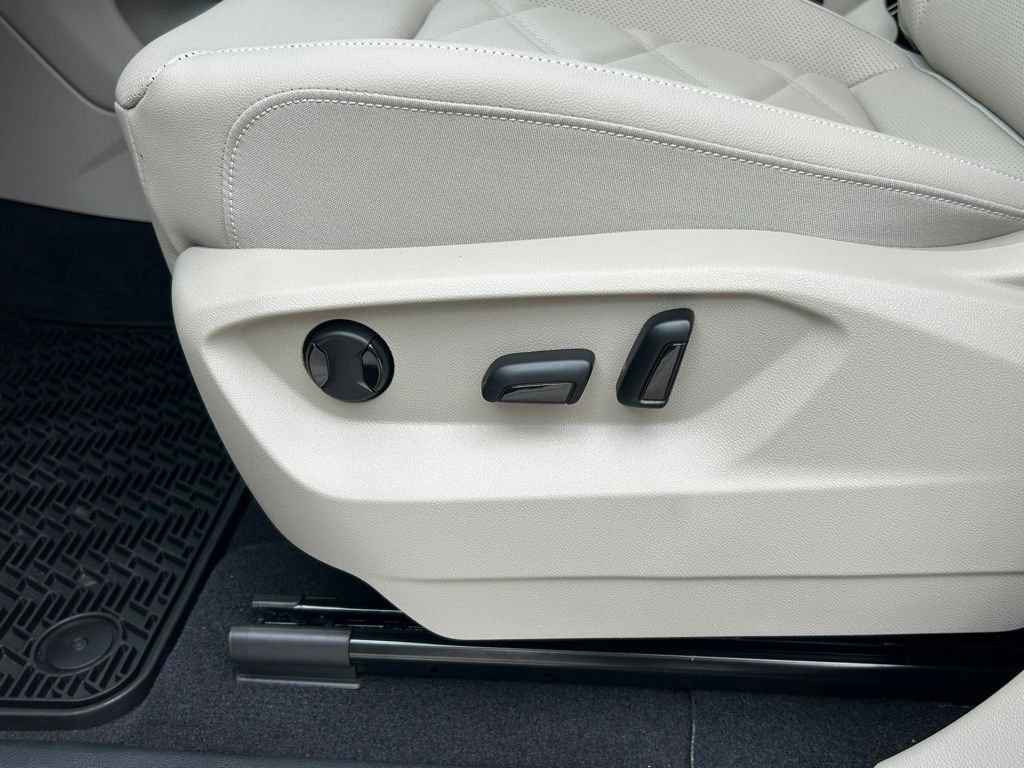New 2026 Gray Volkswagen SE w/Technology image 19