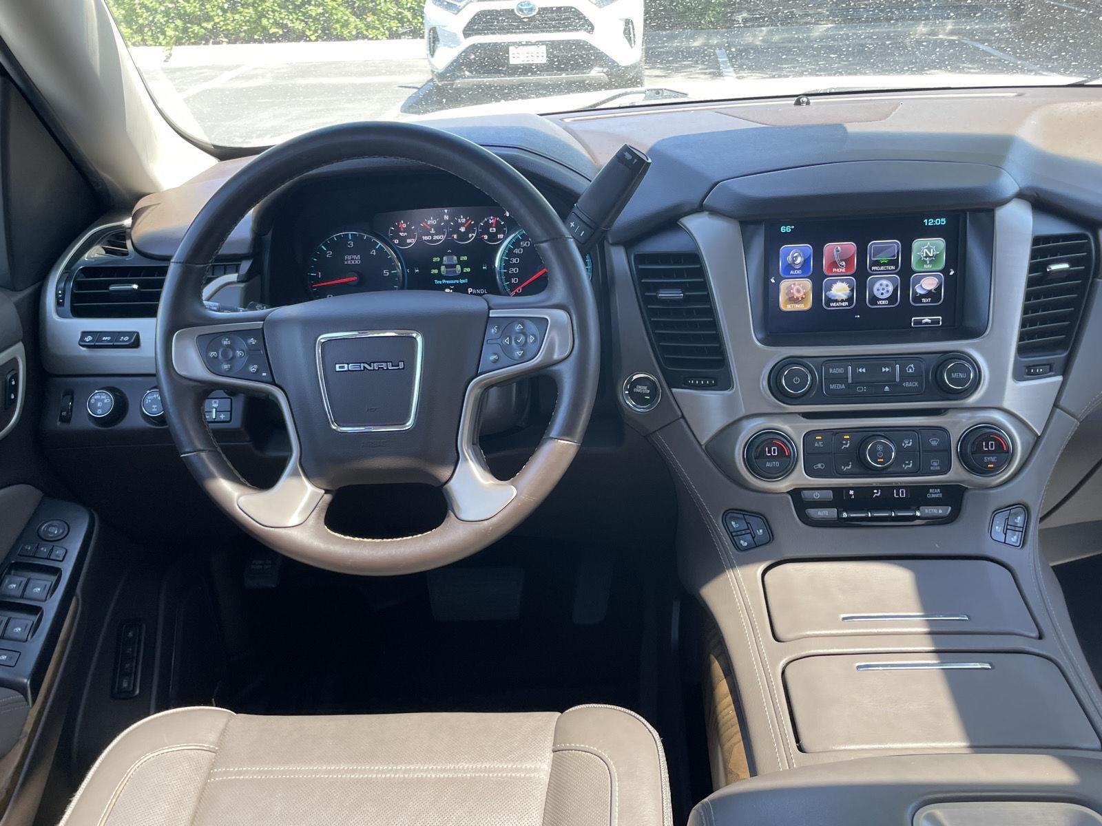 2018 GMC Yukon Denali - Photo 24