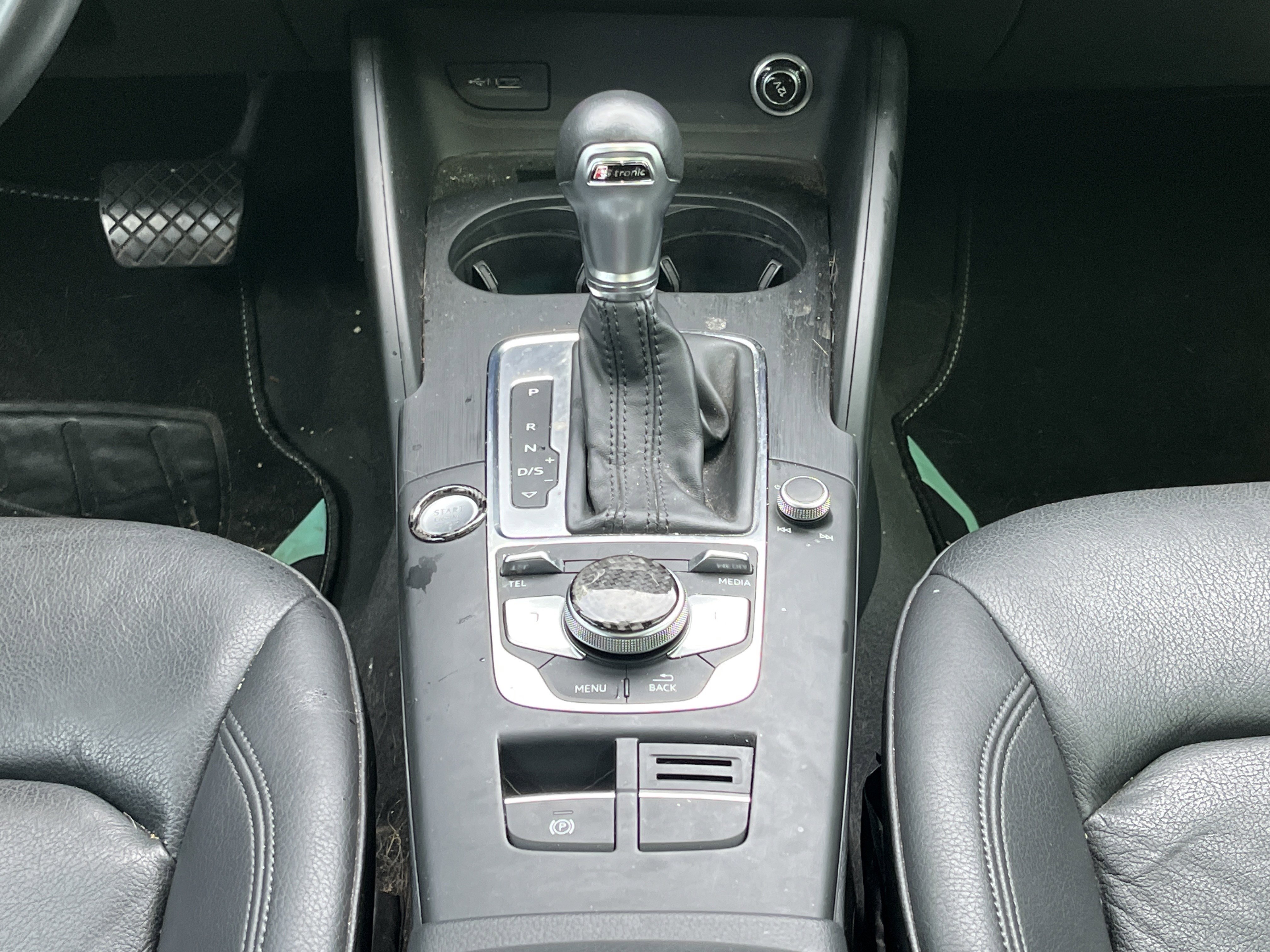 Used 2020 Glacier White Audi Premium image 7