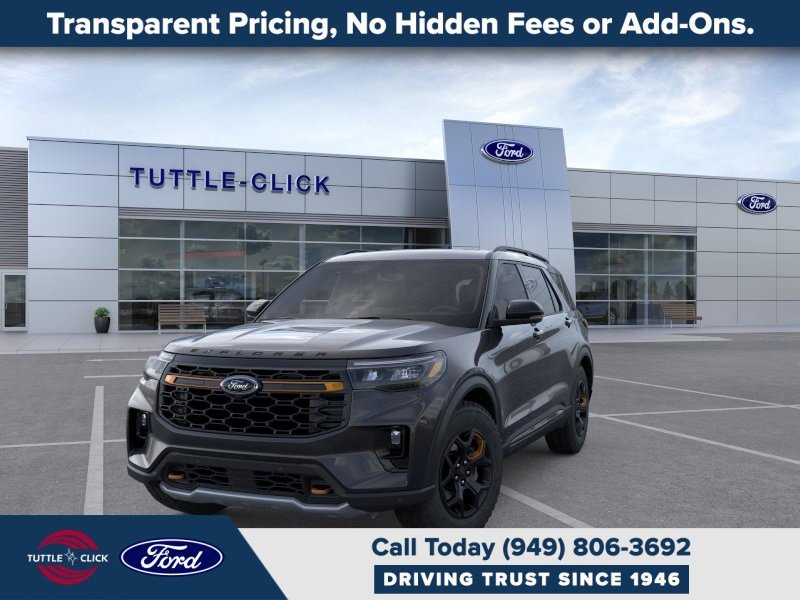 New 2026 Agate Black Metallic Ford Tremor image 2