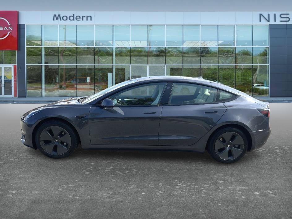 Used 2022 Midnight Silver Metallic Tesla Long Range image 8
