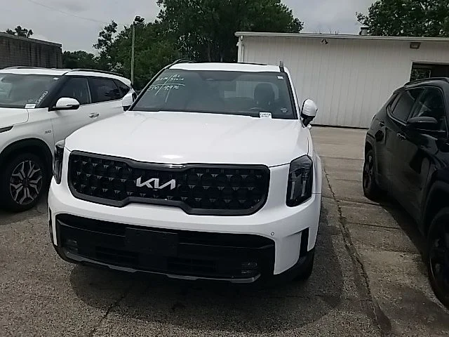 Used 2024 White Kia SX X-Pro image 11