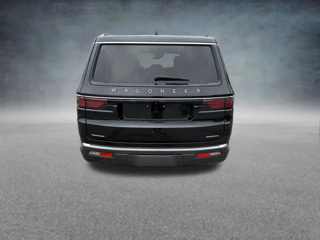 Used 2022 Diamond Black Cry Jeep Series I image 4