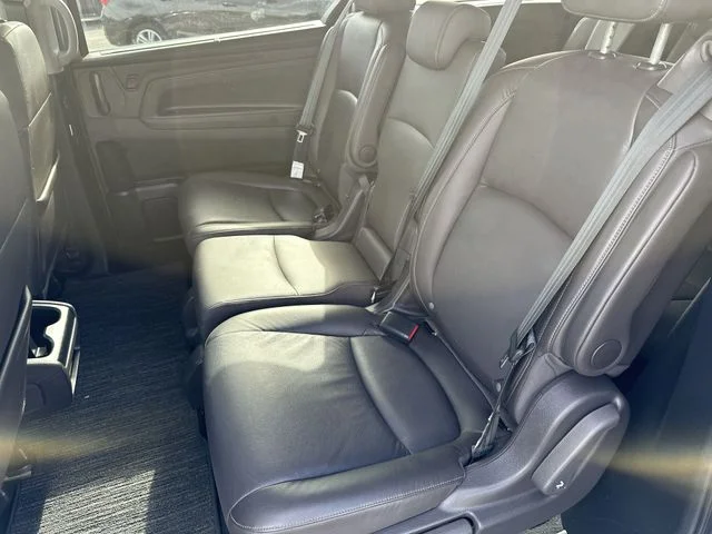 Used 2024 Silver Honda EX-L image 26