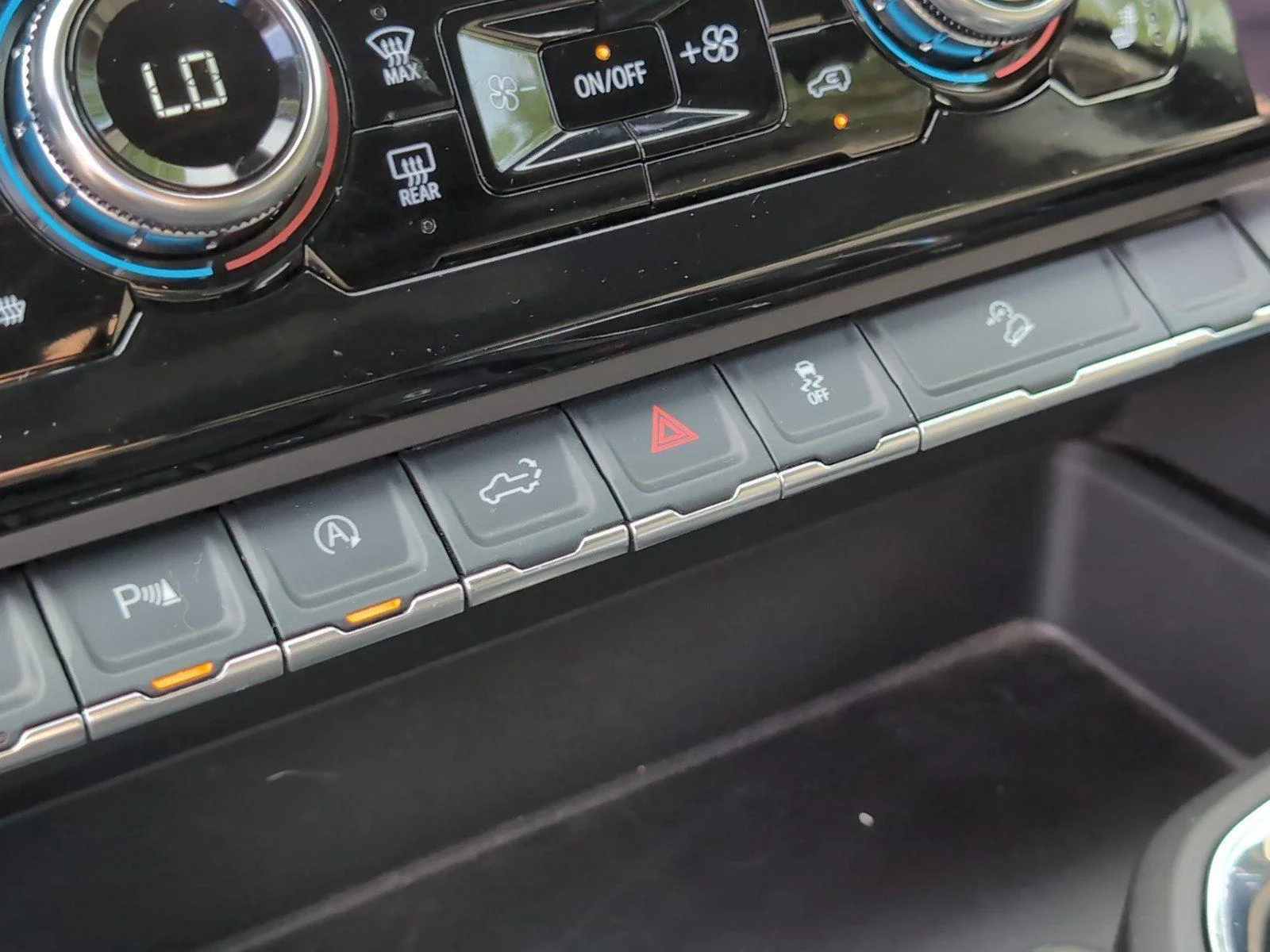 Used 2025 Downpour Metallic GMC Denali image 23