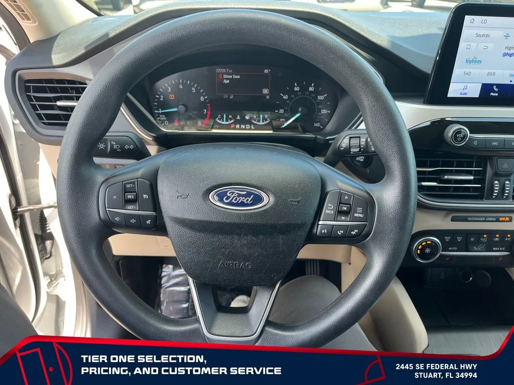 Used 2020 White Ford SE image 16