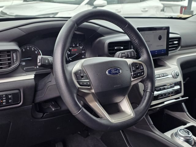 Used 2023 White Ford XLT image 27