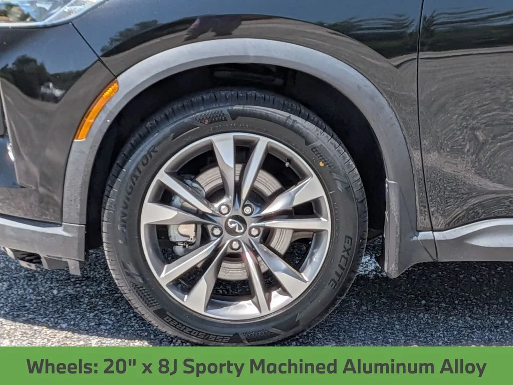 Used 2023 Black INFINITI LUXE image 13