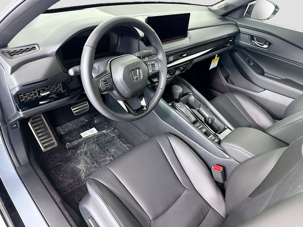 New 2026 Urban Gray Pearl Honda Sport-L image 10