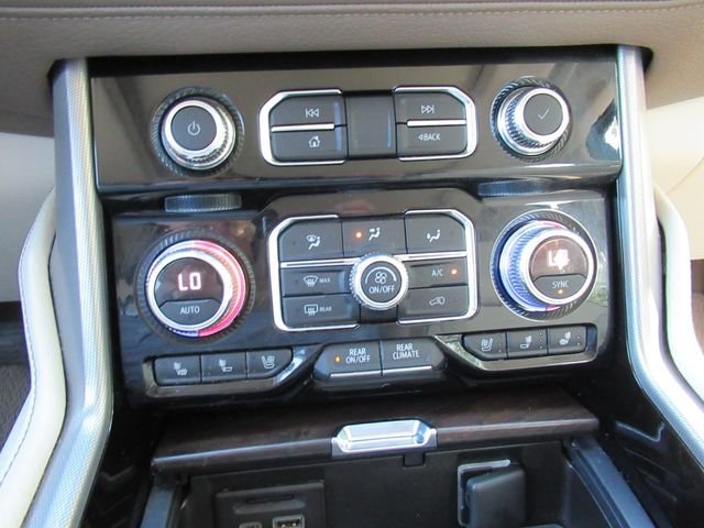 Used 2021 Beige GMC Denali image 29