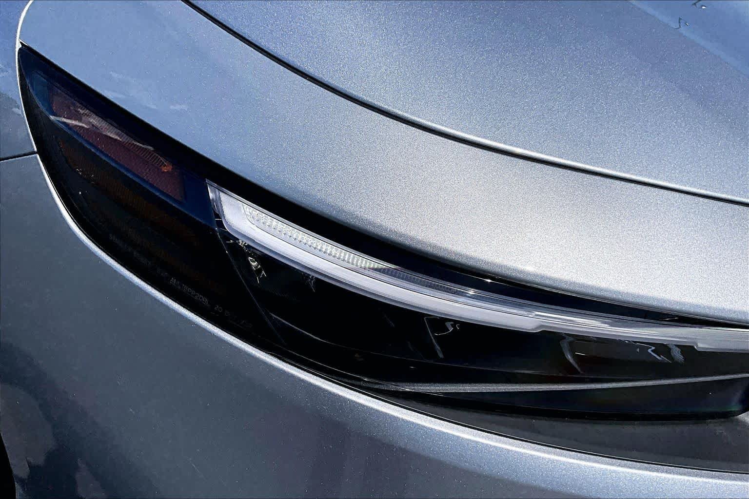 New 2026 Solar Silver Metallic Honda LX image 13