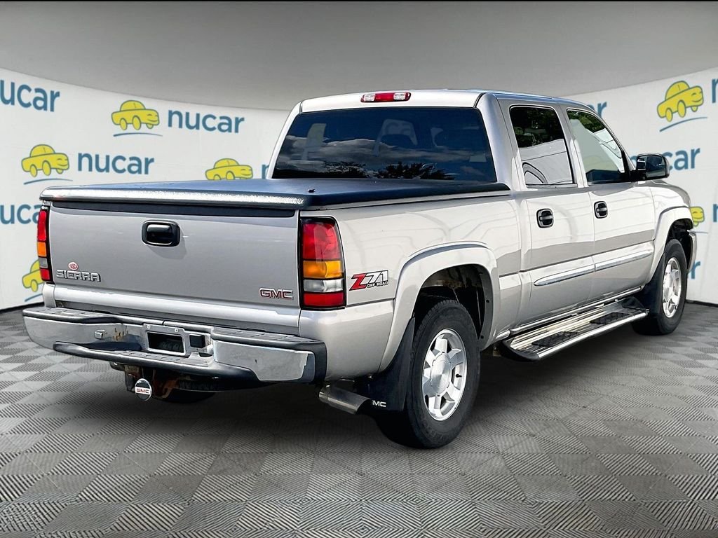 Used 2005 Silver Birch Metallic GMC SLE image 6