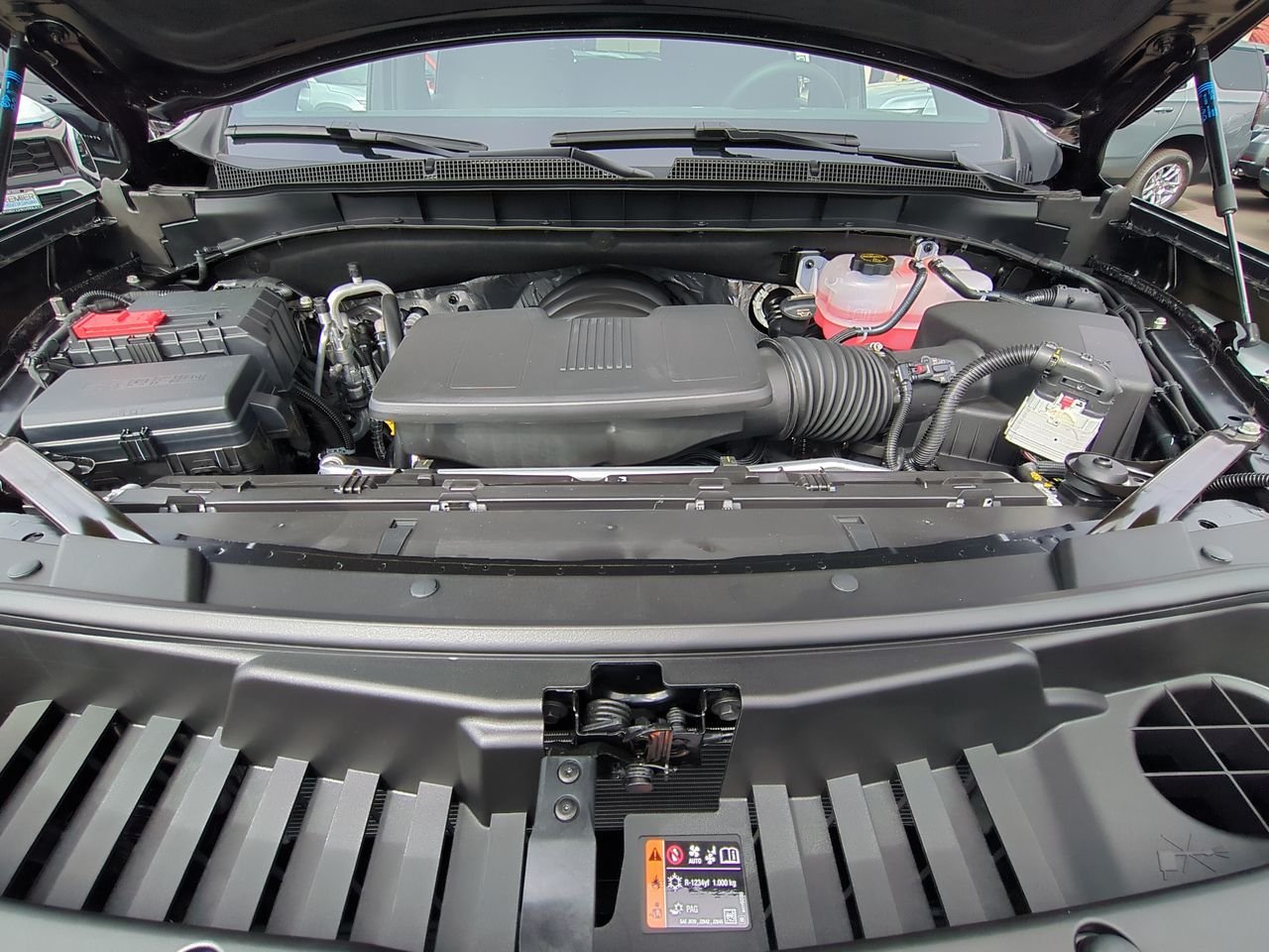 2026 Chevrolet Suburban LS - Photo 29