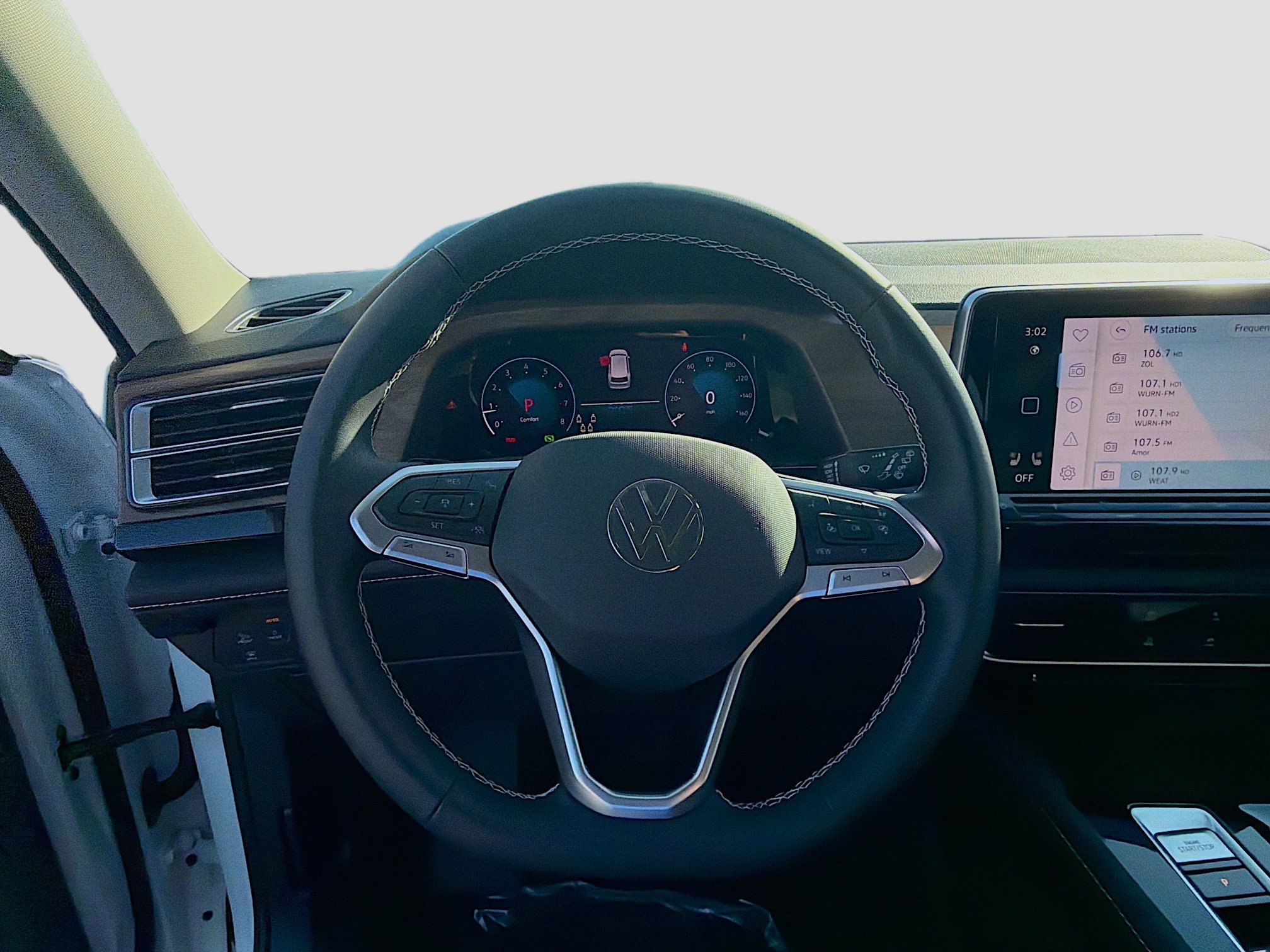 2026 Volkswagen Atlas SE w/Tech - Photo 10