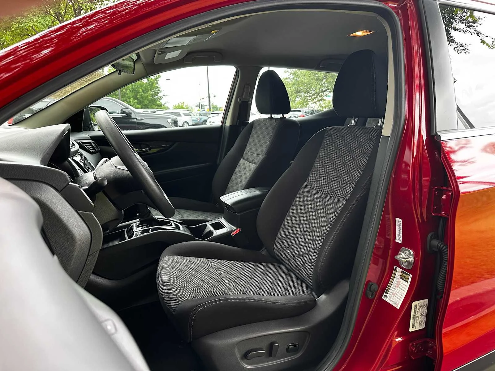 Used 2018  Nissan SV image 9