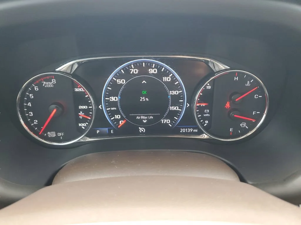 Used 2023 White Frost Tricoat GMC SLT image 22