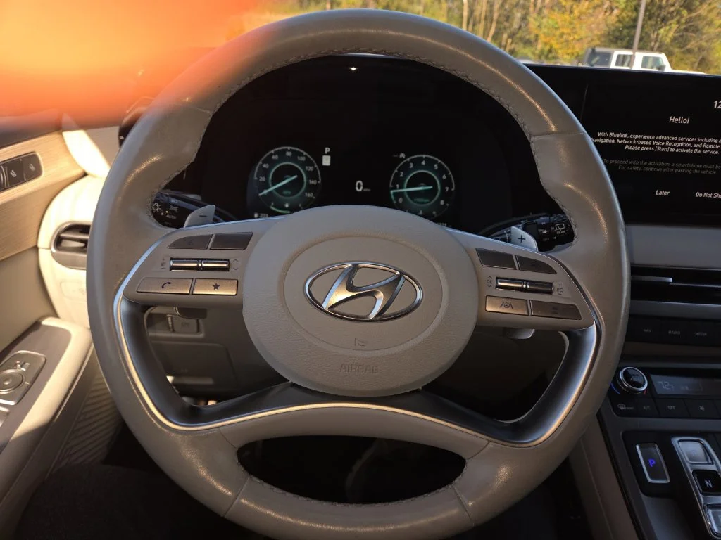 Used 2024 White Hyundai Limited image 15