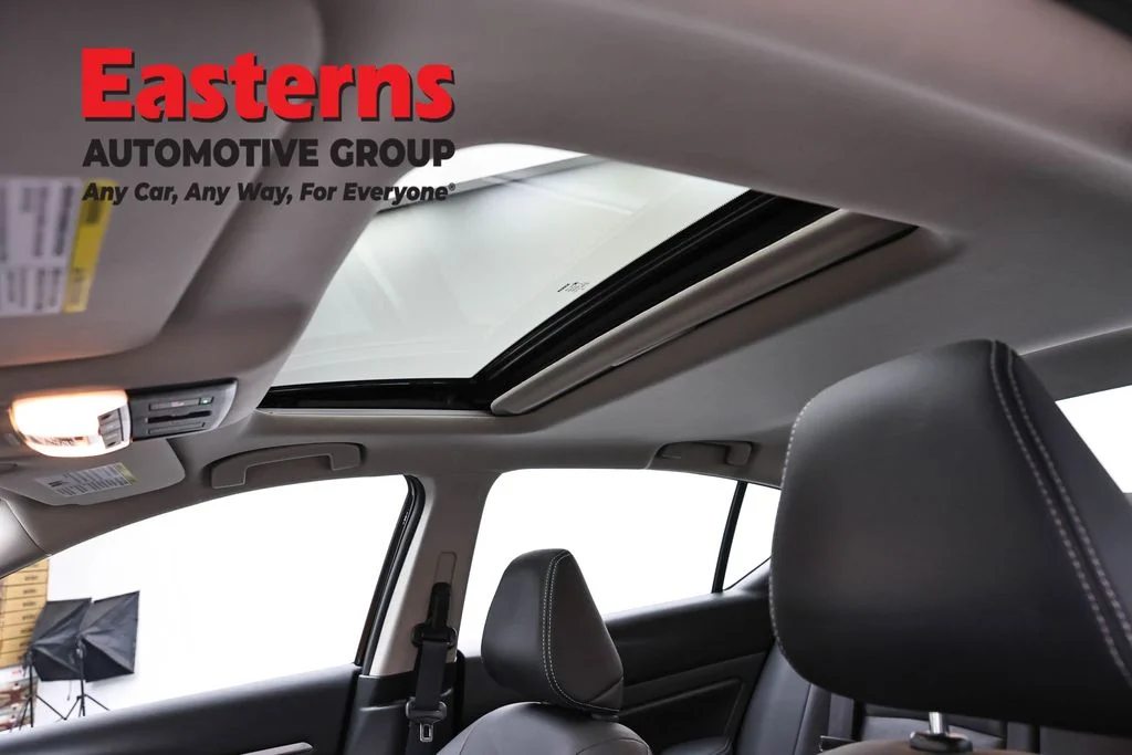 Used 2023 Black Nissan 2.5 SL image 33