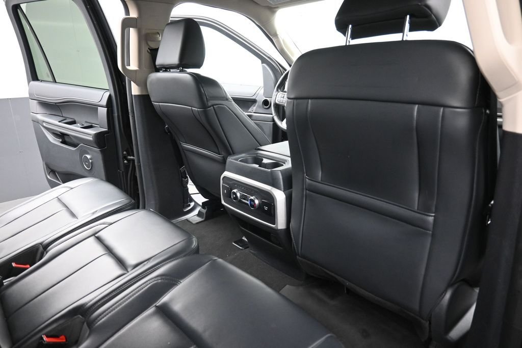 Used 2024 Gray Ford XLT image 12