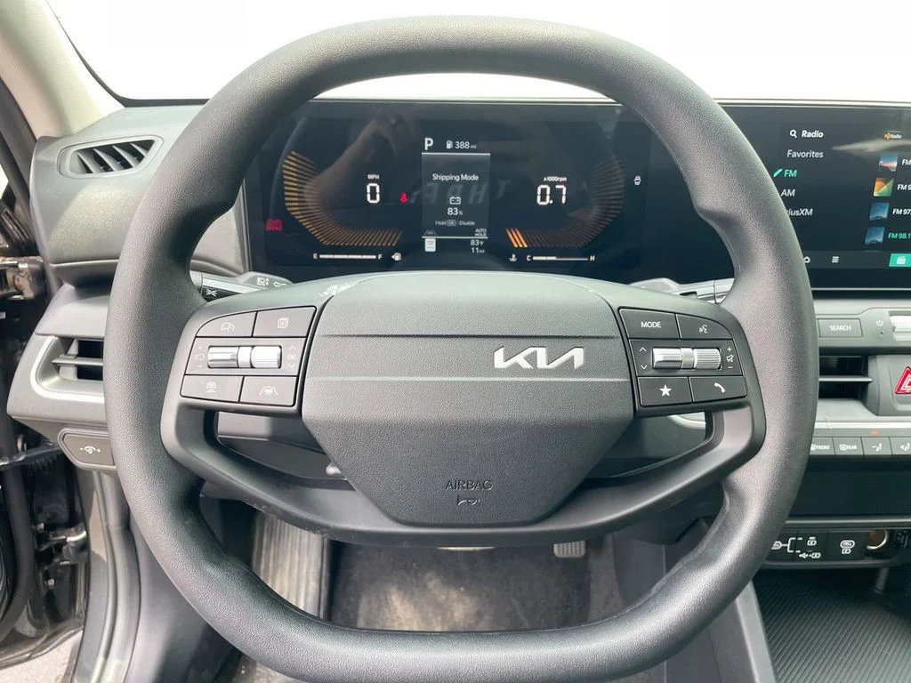 2025 Kia K4 LX - Photo 40